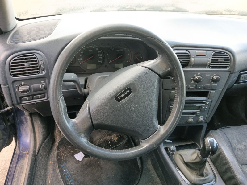 volvo v40 station wagon (645) del año 2002
