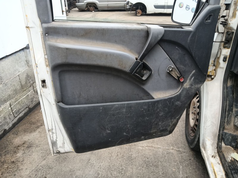 mercedes-benz vito furgoneta (w638) del año 2001
