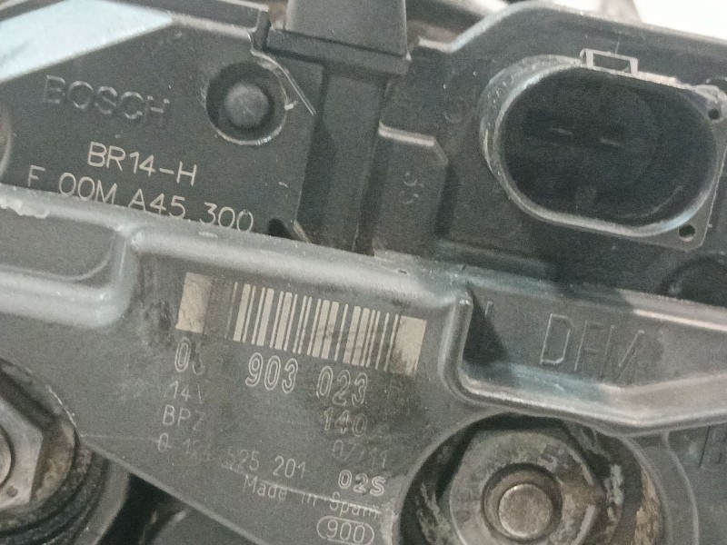 Recambio de alternador para skoda yeti (5l) 1.2 tsi referencia OEM IAM 03F903023D  