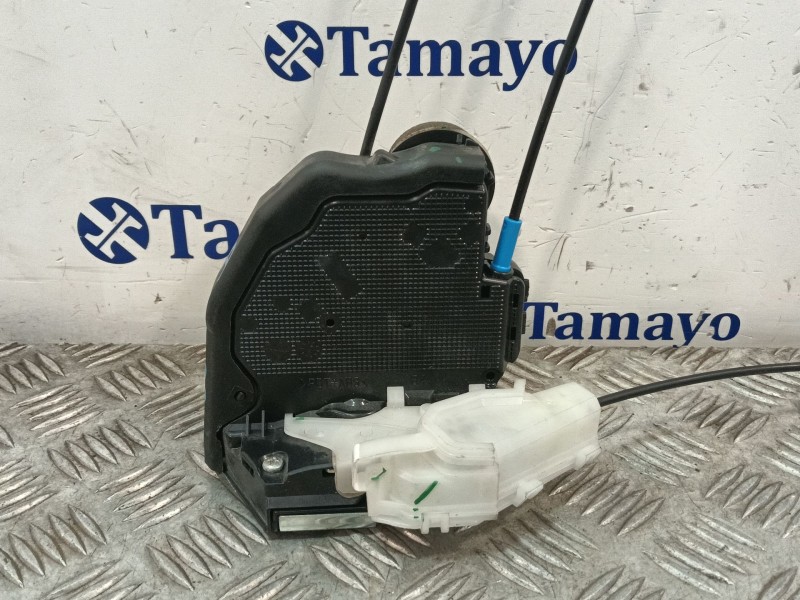Recambio de cerradura puerta delantera derecha para toyota auris (_e18_) 1.3 (nre180_) referencia OEM IAM A046693  