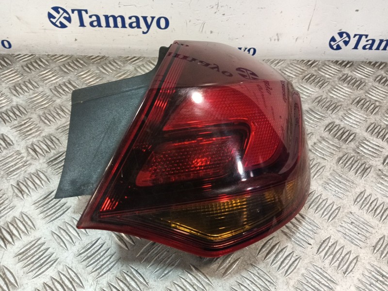 Recambio de piloto trasero derecho para opel astra j (p10) 1.7 cdti (68) referencia OEM IAM 13306454  