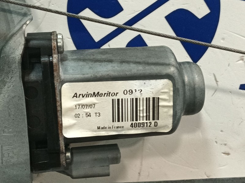 Recambio de elevalunas delantero derecho para peugeot 207 sw referencia OEM IAM 9681182280S 400912D 