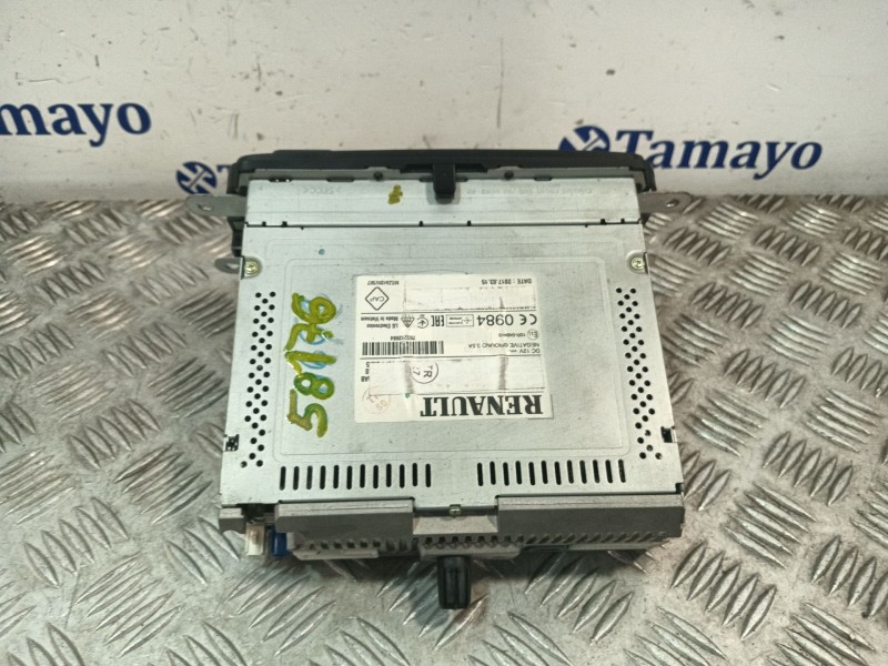Recambio de sistema audio / radio cd para dacia duster ii referencia OEM IAM MEZ64202507  