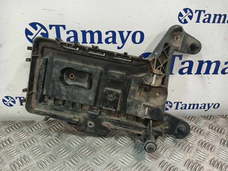 Recambio de soporte bateria para volkswagen golf v (1k1) 2.0 tdi referencia OEM IAM 1K0915333C  