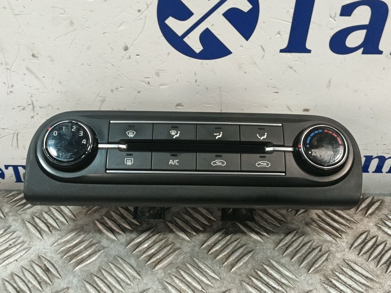 Recambio de mando climatizador para kia ceed referencia OEM IAM 97250J7001 97250J7XXX 
