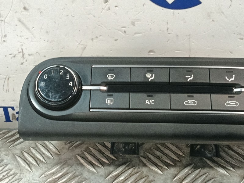 Recambio de mando climatizador para kia ceed referencia OEM IAM 97250J7001 97250J7XXX 