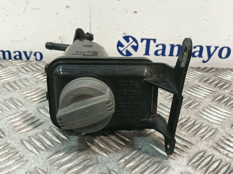 Recambio de deposito servodirección para audi a4 b6 avant (8e5) 1.9 tdi referencia OEM IAM 8E0422373B  