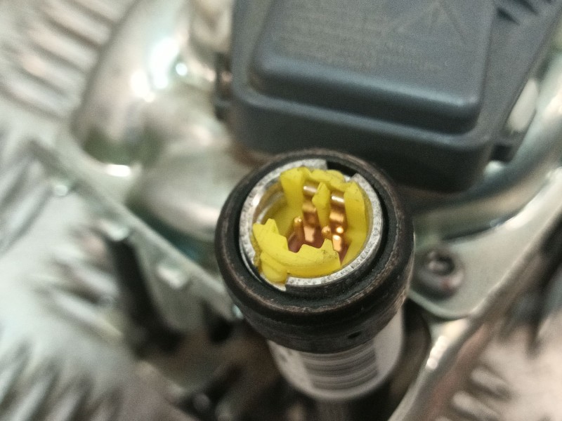 Recambio de cinturon seguridad delantero derecho para nissan juke (f15) referencia OEM IAM 6167590A 620242000A 