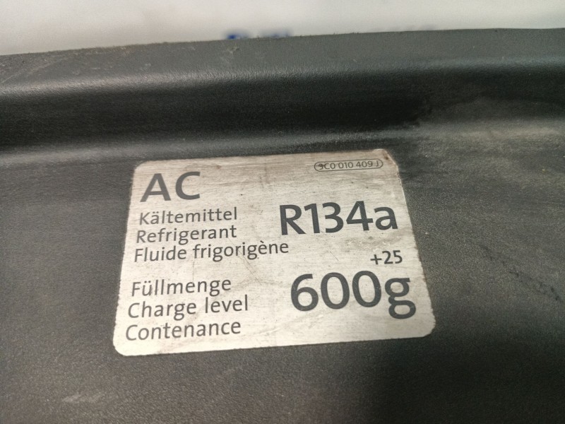 Recambio de panel frontal para volkswagen passat b7 variant (365) 2.0 tdi referencia OEM IAM 3AA805588 401300600 