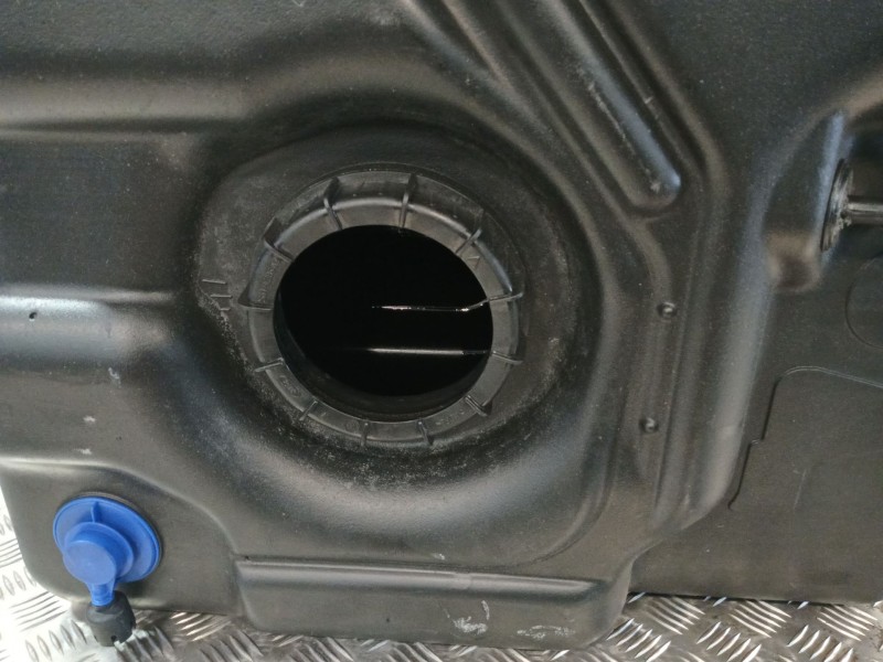 Recambio de deposito combustible para ford transit connect (p65_, p70_, p80_) 1.8 tdci referencia OEM IAM 7T169002AE  