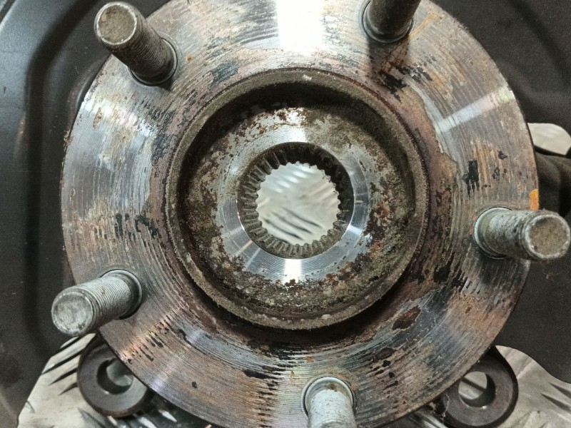 Recambio de mangueta delantera izquierda para nissan juke (f15) kuro referencia OEM IAM 400151KK0H  