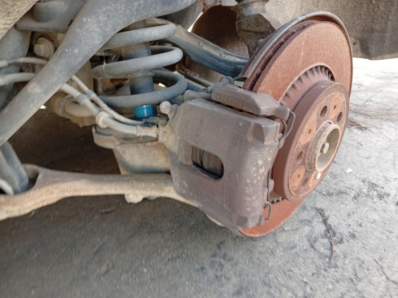Recambio de pinza freno trasera izquierda para volvo xc90 2.5 20v turbo cat referencia OEM IAM 8602854  