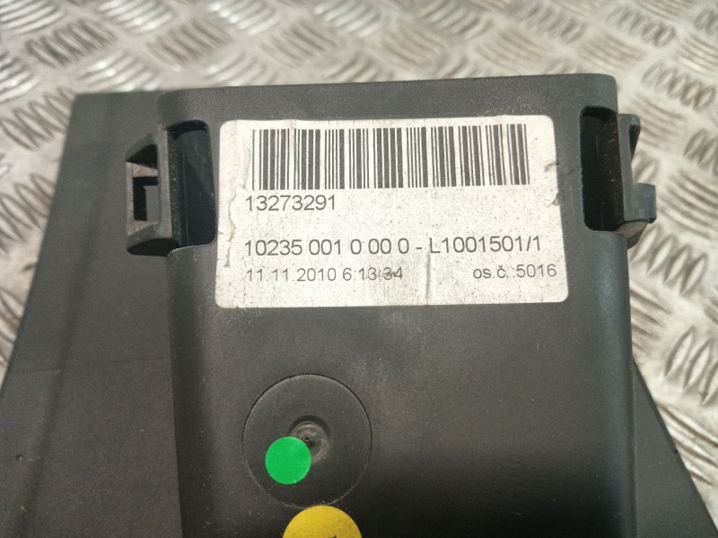 Recambio de guantera para opel insignia berlina 2.0 cdti cat referencia OEM IAM 13273291  