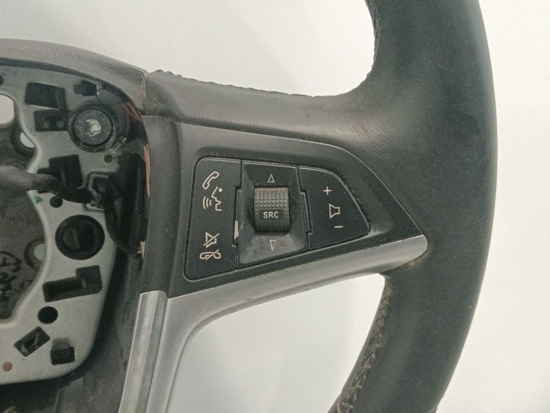 Recambio de volante para opel insignia berlina 2.0 cdti cat referencia OEM IAM 13316547  