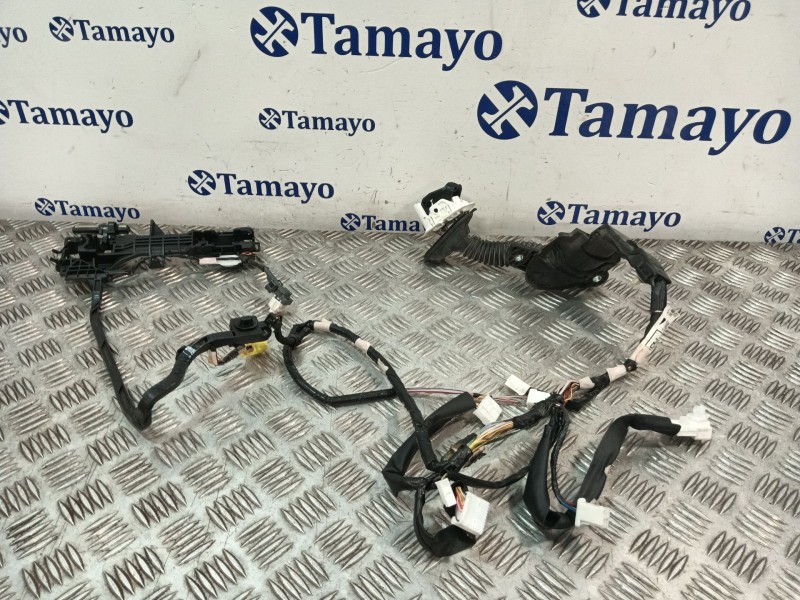 Recambio de instalacion para toyota c-hr (_x1_) 1.8 hybrid (zyx10_, zyx11_) referencia OEM IAM   