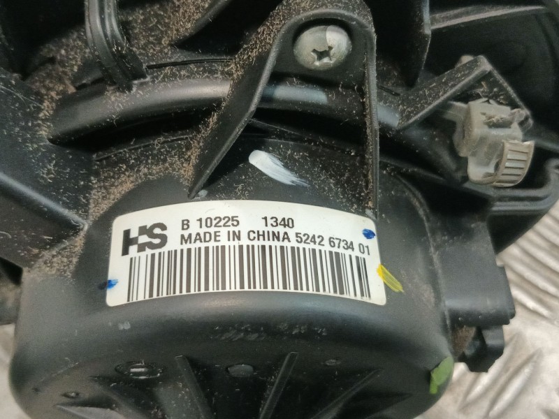 Recambio de motor calefaccion para opel insignia berlina 2.0 cdti cat referencia OEM IAM 5242673401  