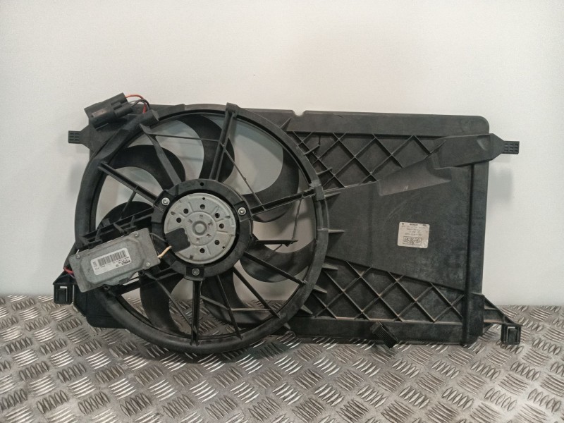 Recambio de electroventilador para volvo v50 familiar 1.6 diesel cat referencia OEM IAM 3M5H8C607RD 1137328148 3135103546