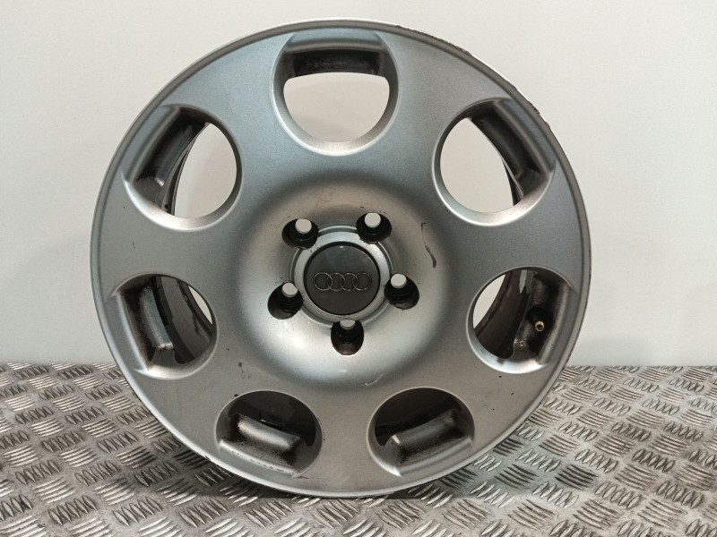 Recambio de llanta para audi a4 b6 (8e2) 2.5 tdi referencia OEM IAM 8E0601025F  