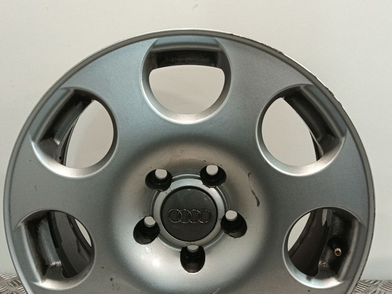 Recambio de llanta para audi a4 b6 (8e2) 2.5 tdi referencia OEM IAM 8E0601025F  
