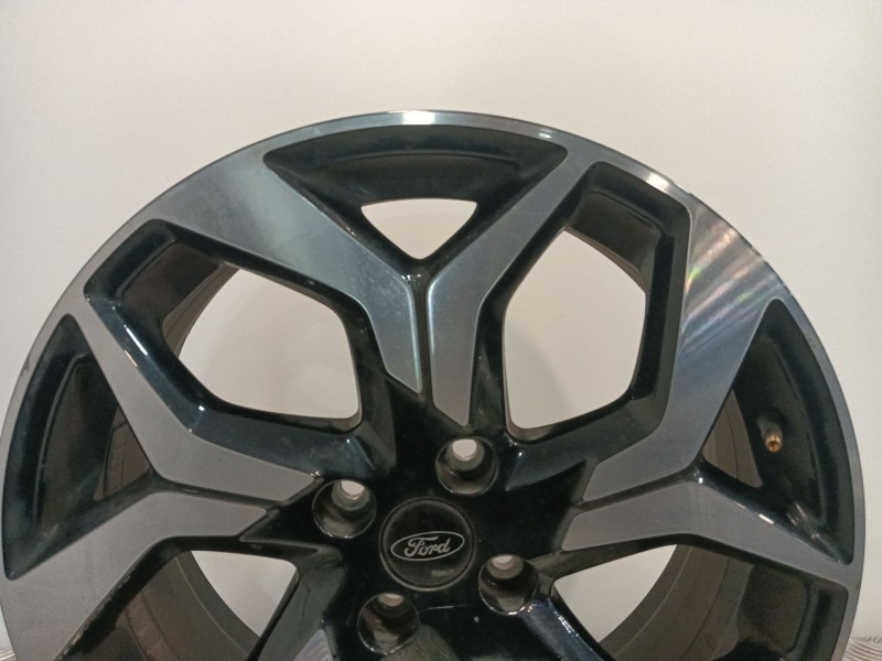 Recambio de llanta para ford ecosport 1.0 ecoboost referencia OEM IAM MN1C-BA  
