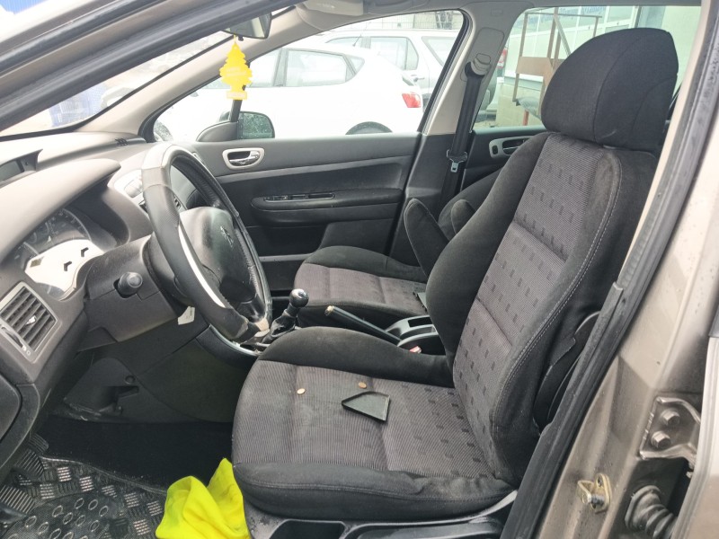 peugeot 307 sw (3h) del año 2004