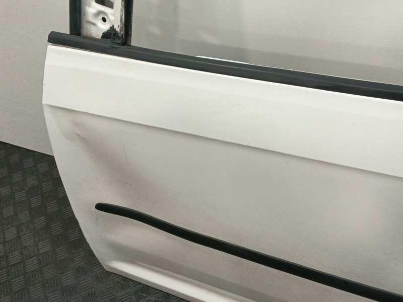 Recambio de puerta delantera izquierda para volkswagen caddy iv monospace (sab, saj) 2.0 tdi referencia OEM IAM 2K5831055  