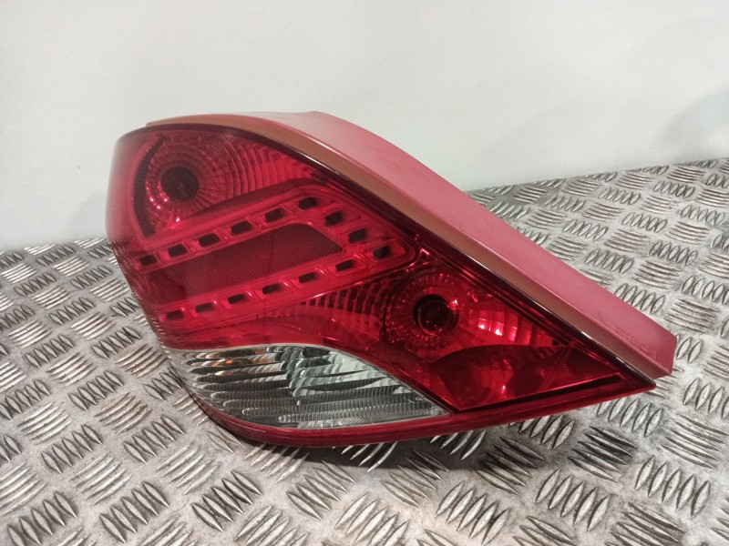 Recambio de piloto trasero izquierdo para peugeot 207/207+ (wa_, wc_) 1.6 hdi referencia OEM IAM 968656608000  