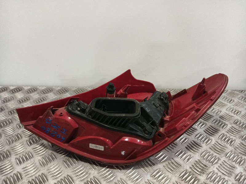Recambio de piloto trasero izquierdo para peugeot 207/207+ (wa_, wc_) 1.6 hdi referencia OEM IAM 968656608000  