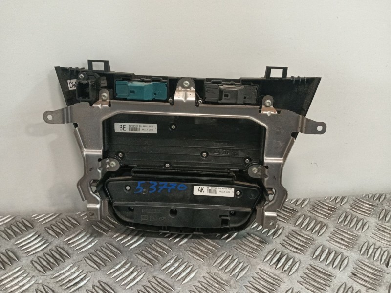 Recambio de sistema audio / radio cd para opel insignia berlina 2.0 cdti cat referencia OEM IAM 13273255 13273102 