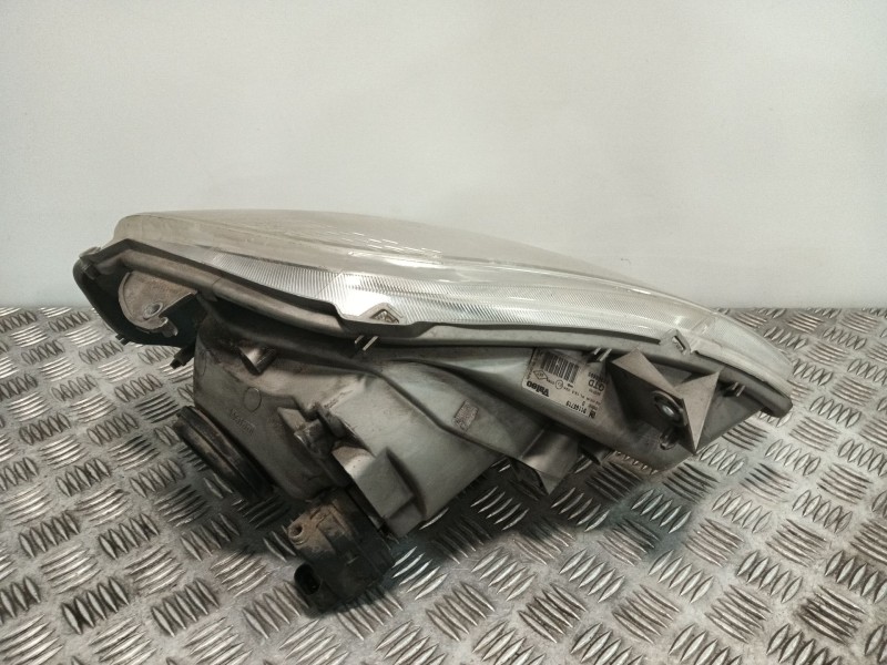 Recambio de faro izquierdo para opel vivaro a furgoneta (x83) 1.9 dti (f7) referencia OEM IAM 91165719 89308695 