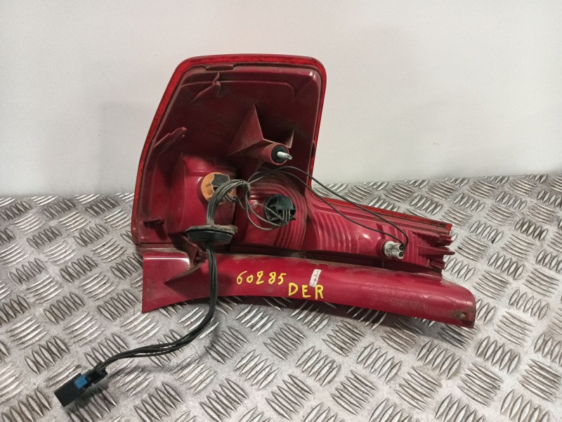 Recambio de piloto trasero derecho para citroën c4 ii (nc_) 1.6 hdi 90 referencia OEM IAM 9655863980  