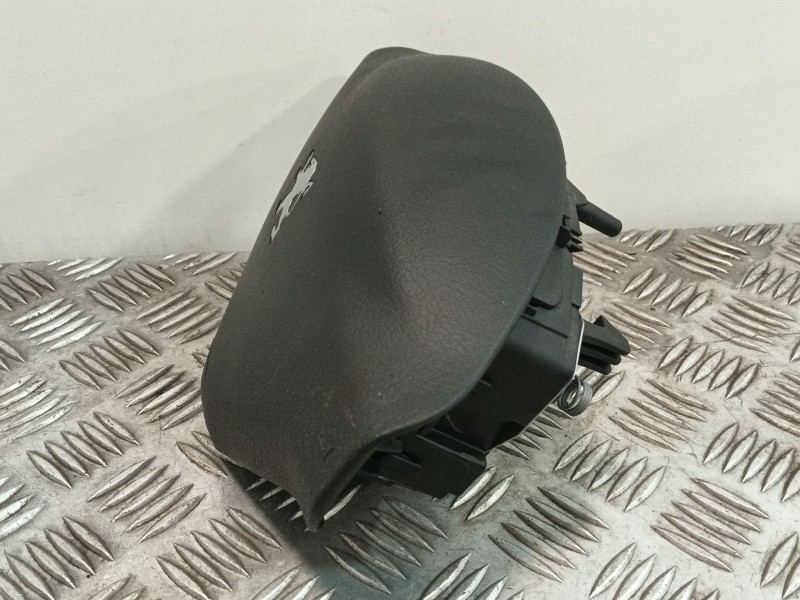 Recambio de airbag delantero izquierdo para peugeot 207/207+ (wa_, wc_) 1.6 hdi referencia OEM IAM 96701085ZD  