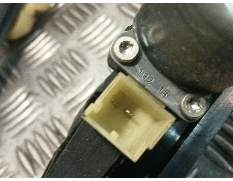 Recambio de elevalunas delantero derecho para skoda octavia lim. (5e3) referencia OEM IAM 5E0867462B  
