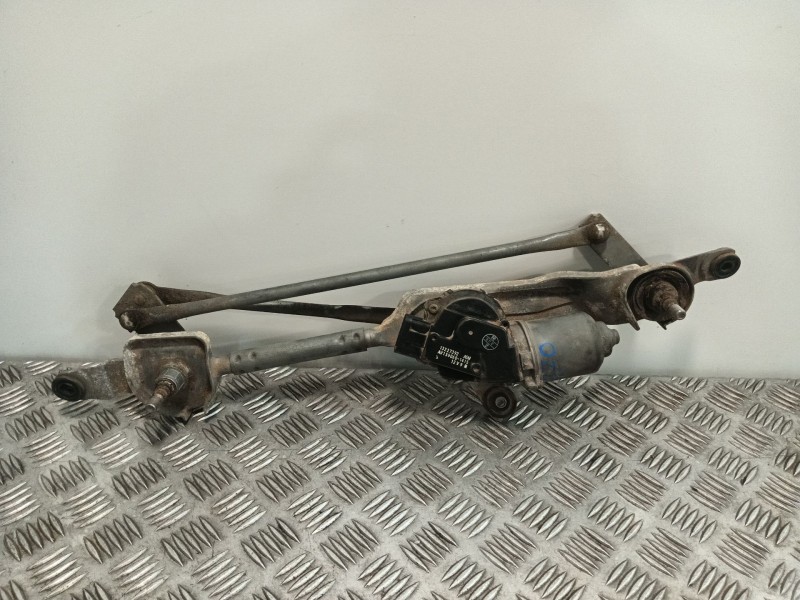 Recambio de motor limpia delantero para opel insignia berlina 2.0 cdti cat referencia OEM IAM 13227392  