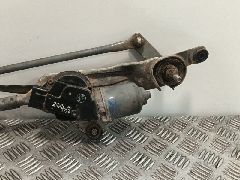 Recambio de motor limpia delantero para opel insignia berlina 2.0 cdti cat referencia OEM IAM 13227392  