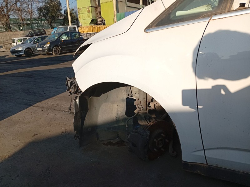 Recambio de aleta delantera izquierda para ford c-max 1.0 ecoboost cat referencia OEM IAM 1929670  