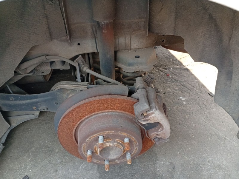 Recambio de amortiguador trasero izquierdo para ford c-max 1.0 ecoboost cat referencia OEM IAM   