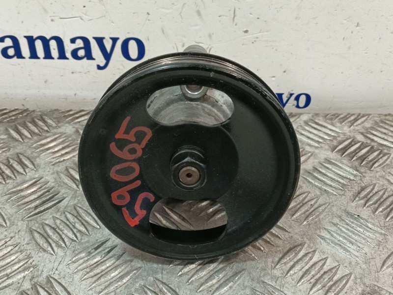 Recambio de bomba direccion para kia carnival referencia OEM IAM   