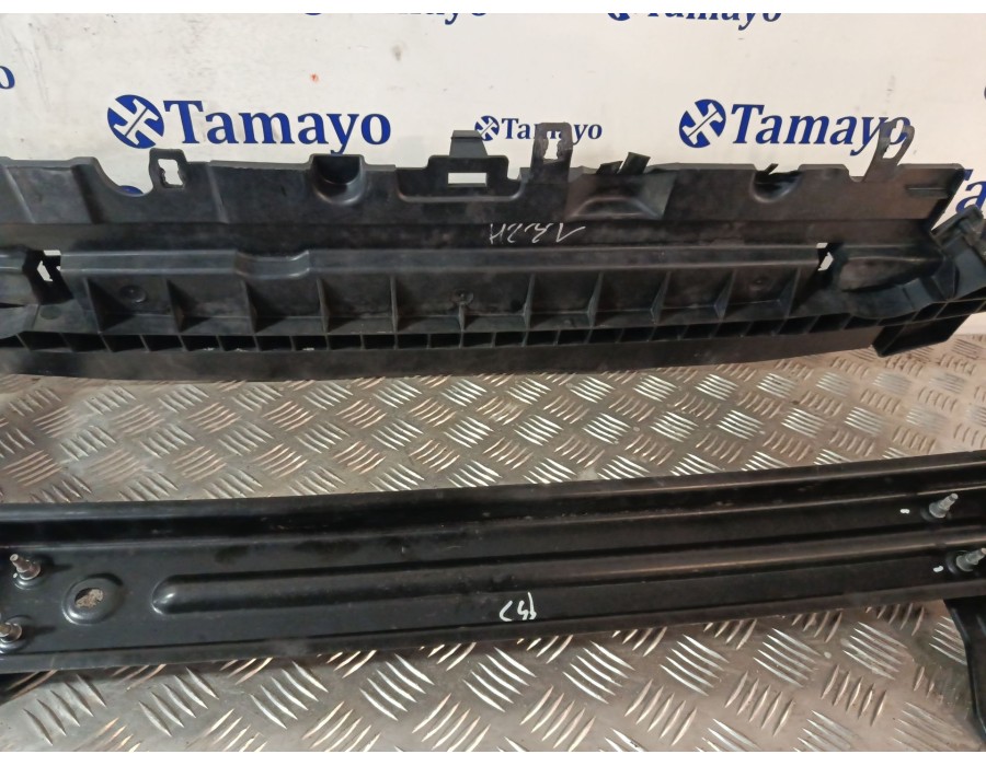 Recambio de refuerzo paragolpes delantero para fiat doblo cargo (263_) 1.3 d multijet referencia OEM IAM 09461222 09461202 