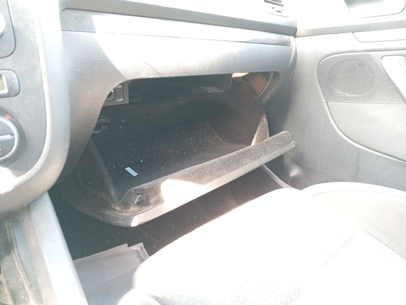 Recambio de guantera para volkswagen golf v (1k1) 2.0 tdi referencia OEM IAM 1K1857101M82V  