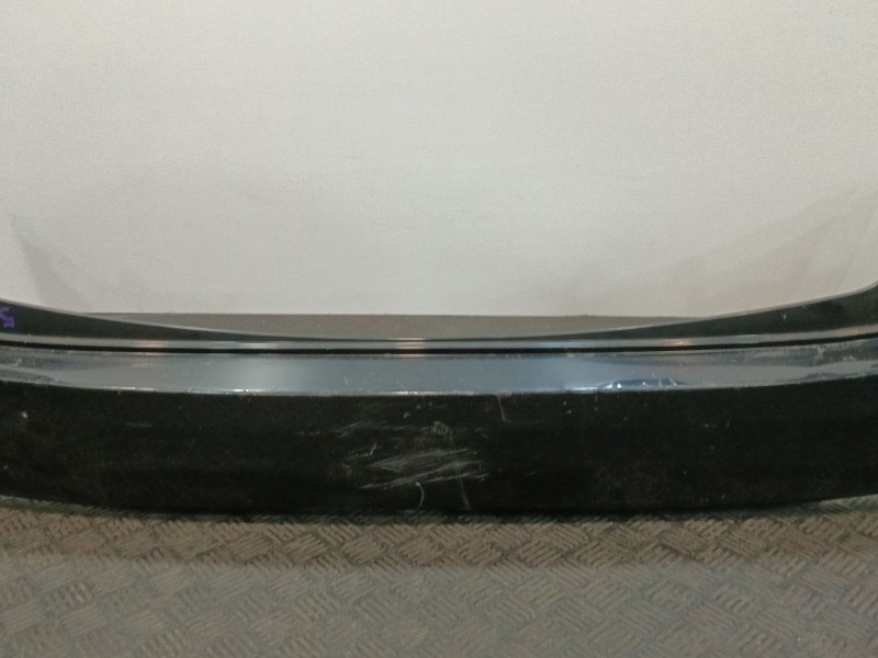 Recambio de paragolpes trasero para mazda premacy (cp) 2.0 td referencia OEM IAM   