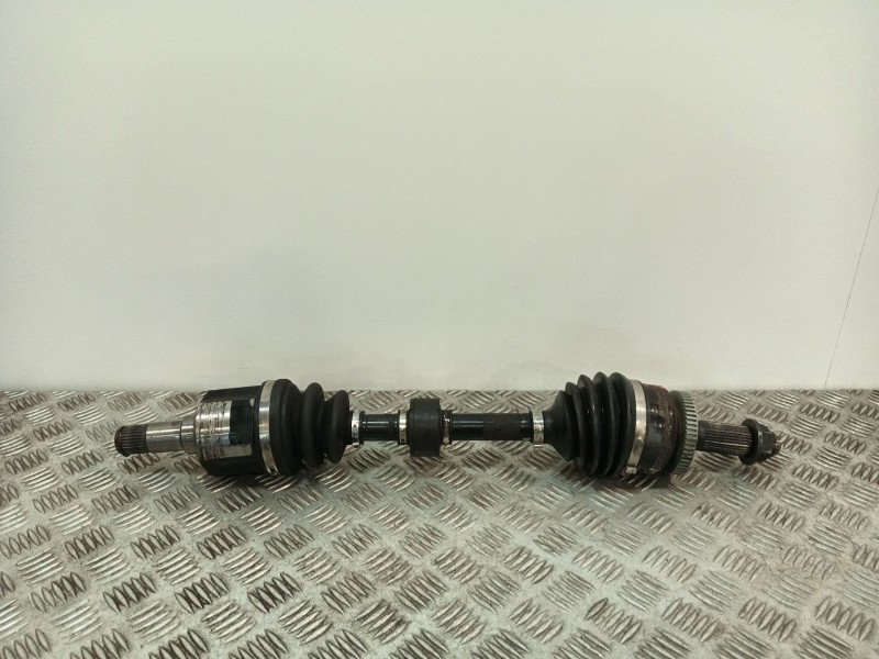 Recambio de transmision delantera izquierda para kia carnival referencia OEM IAM 07D2328B  