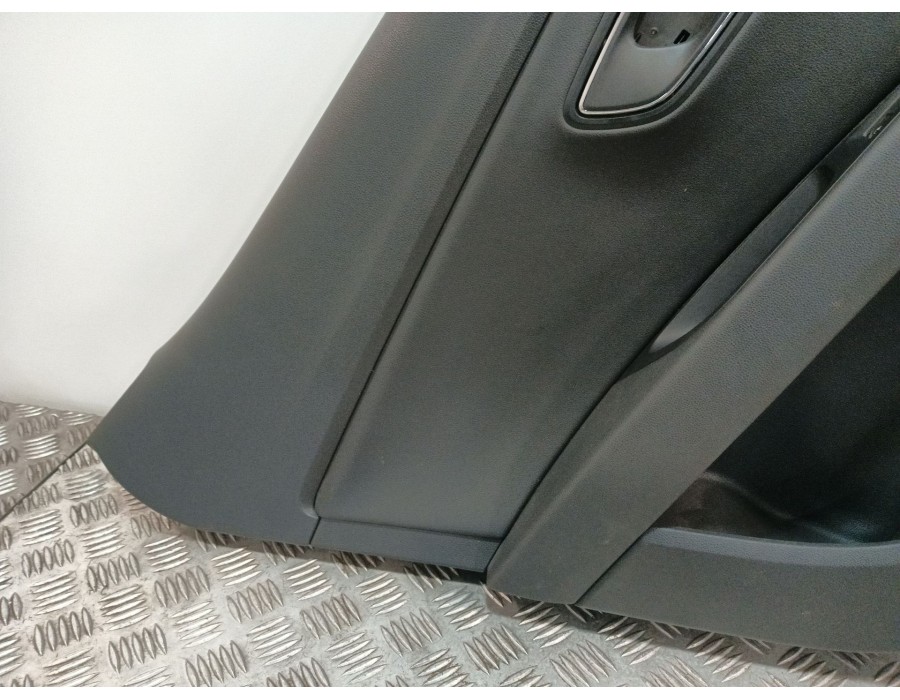 Recambio de guarnecido puerta trasera izquierda para seat leon (5f1) 1.4 tsi referencia OEM IAM 5F4867133L 5F4868605 5F4867115A