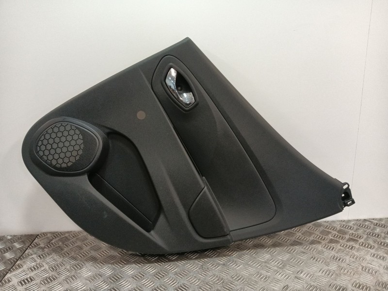 Recambio de guarnecido puerta trasera derecha para renault clio iv referencia OEM IAM 1135312X 829A07547R 1135315X