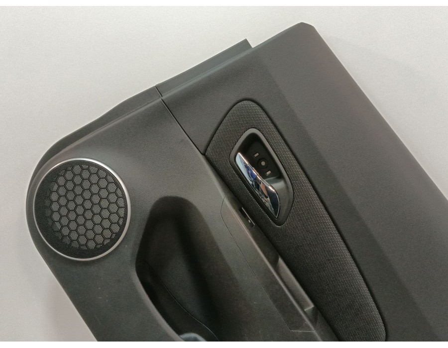 Recambio de guarnecido puerta trasera derecha para chevrolet cruze hatchback (j305) 1.7 d referencia OEM IAM 96950774 96940778 