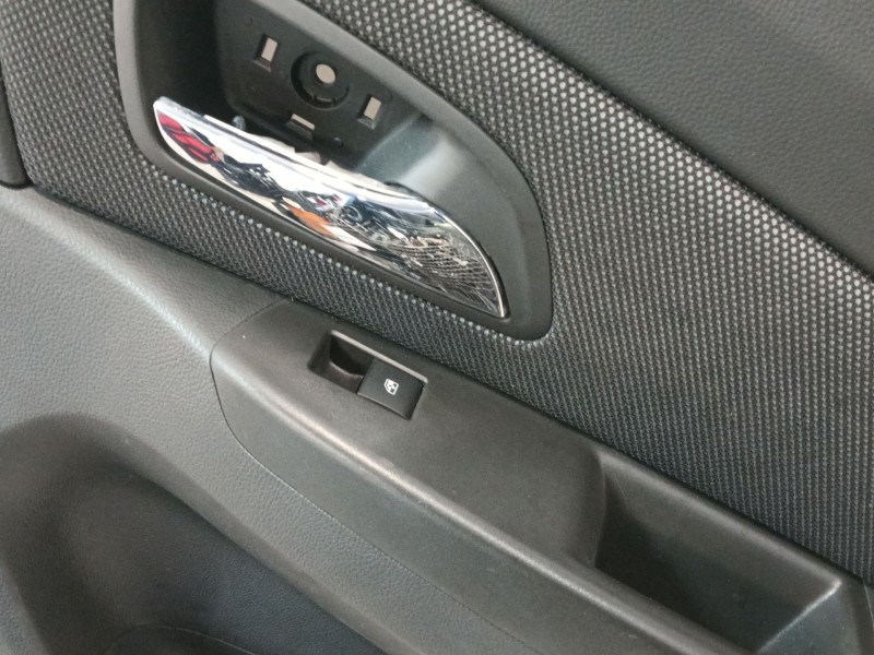 Recambio de guarnecido puerta trasera derecha para chevrolet cruze hatchback (j305) 1.7 d referencia OEM IAM 96950774 96940778 