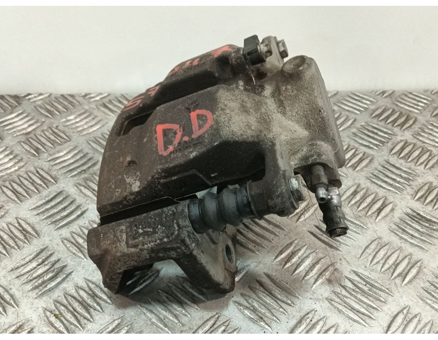 Recambio de pinza freno delantera derecha para mercedes-benz clase b (w245) 2.0 cdi cat referencia OEM IAM   
