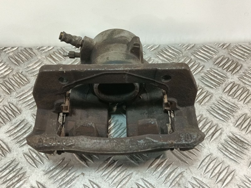 Recambio de pinza freno delantera derecha para mercedes-benz clase b (w245) 2.0 cdi cat referencia OEM IAM   