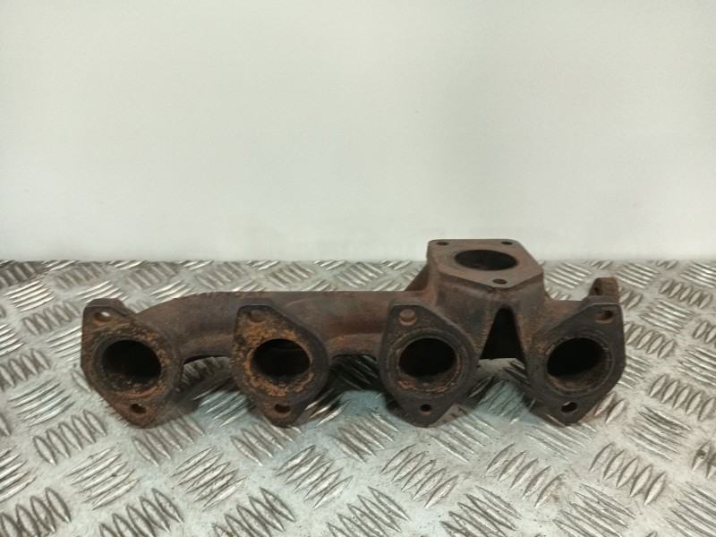 Recambio de colector escape para bmw 1 (e81) 120 d referencia OEM IAM 779738903  