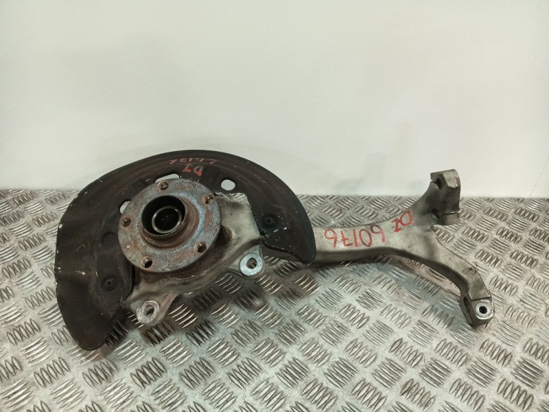 Recambio de mangueta delantera izquierda para audi a8 d3 (4e2, 4e8) 4.2 tdi quattro referencia OEM IAM 4E0407253R  